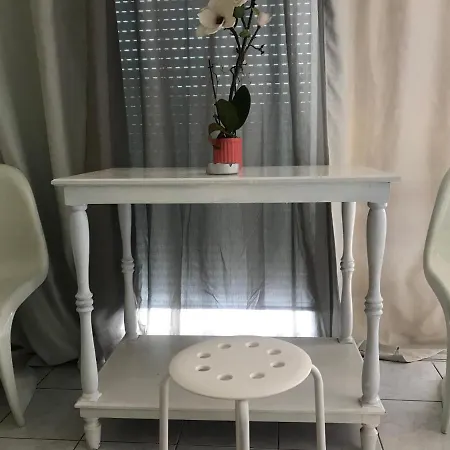 Amelia * Kalamata